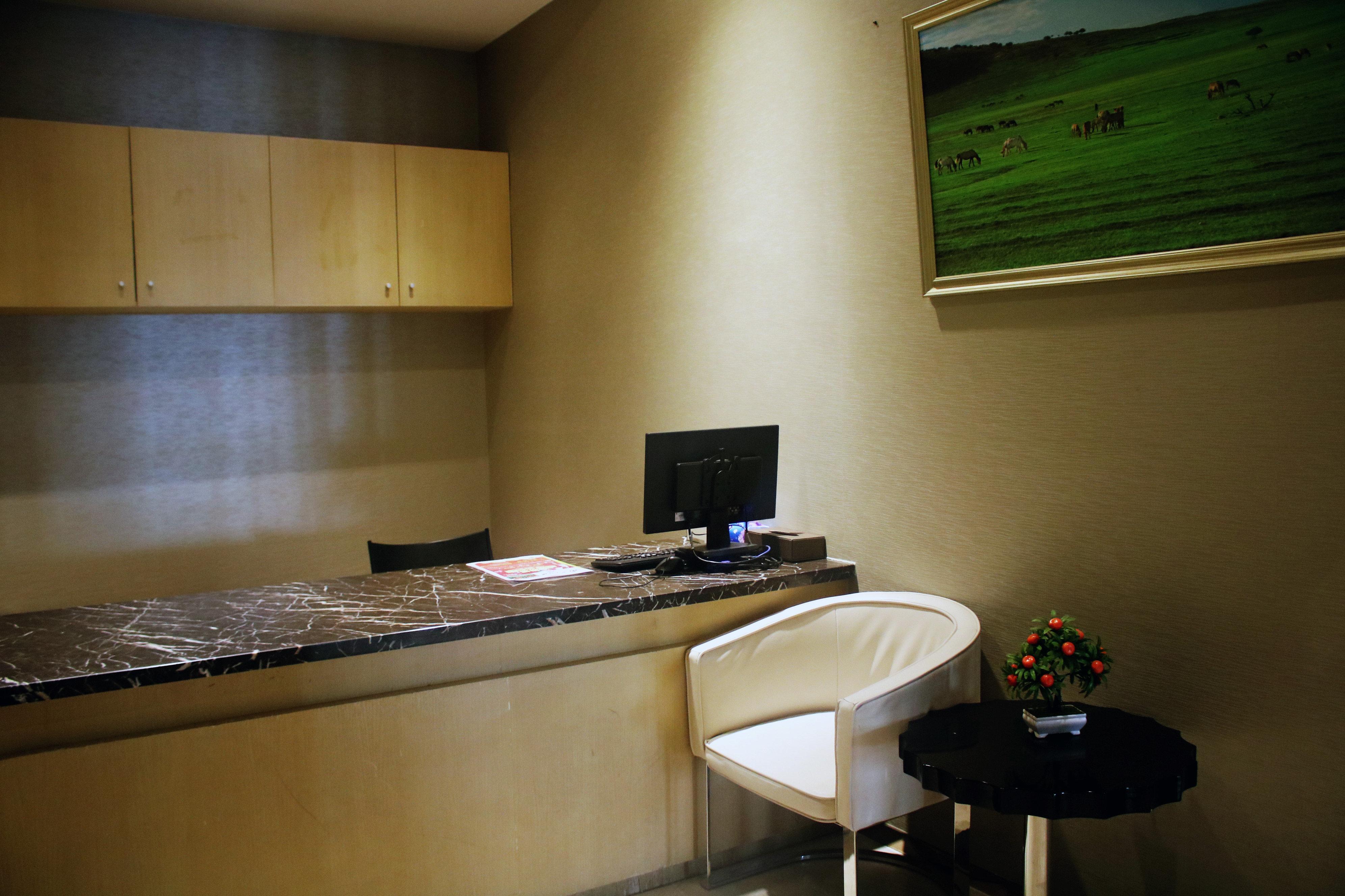 Holiday Inn & Suites Hulunbuir Exterior foto